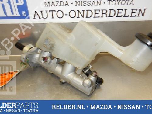 Used Brake master cylinder TOYOTA COROLLA Verso (_E12_) 1.6 VVT-i (ZZE121_, ZZE121R) (110 hp) 22135085
