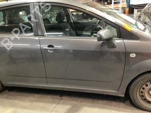 Used Right front door TOYOTA COROLLA Verso (ZER_, ZZE12_, R1_) 2.2 D-4D (AUR10_, AUR10R) (136 hp) 29698624