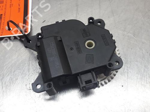 Used Electronic module TOYOTA YARIS (_P13_) 1.5 Hybrid (NHP130_, NHP130) (101 hp) 22164333