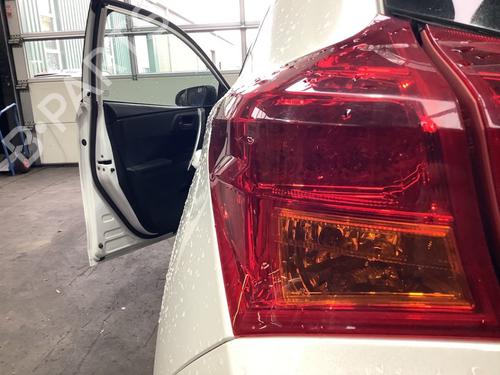 Used Left taillight TOYOTA AURIS (_E18_) 1.8 Hybrid (ZWE186_, ZWE186R) (136 hp) 29812280