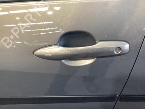 Used Front left exterior door handle Front left exterior door handle 30052273 30052273