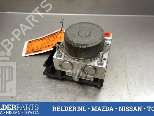 Used ABS pump NISSAN MICRA III (K12) 1.2 16V (80 hp) 22140396