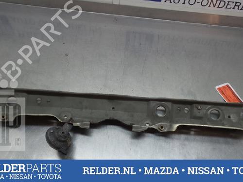 Used Crossmember TOYOTA YARIS VERSO (_P2_) 1.5 (NCP21_) (106 hp) 22139799