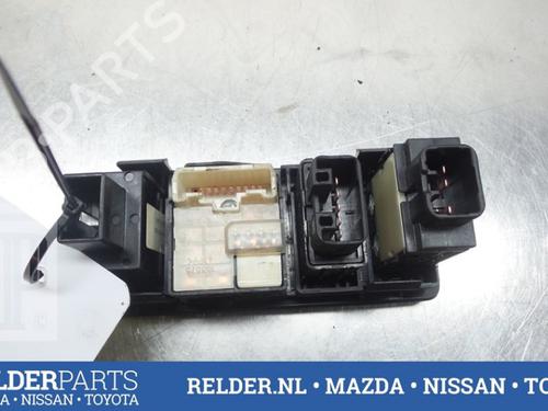 Mirror switch TOYOTA AVENSIS Estate (_T25_) 2.0 D-4D (CDT250_, CDT250R) | BP22152878I25 