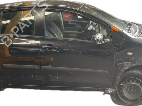 Airbag styreenhed TOYOTA YARIS (_P9_) 1.3 VVT-i (SCP90_, SCP90R) (87 hp) 28017196