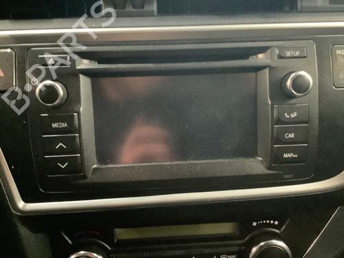 Used Radio Radio TOYOTA AURIS (_E18_) 1.8 Hybrid (ZWE186_, ZWE186R) (136 hp) 33929191 33929191