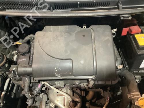 Used Air filter box TOYOTA YARIS (_P9_) 1.0 VVT-i (KSP90_, KSP90R) (69 hp) 31571316