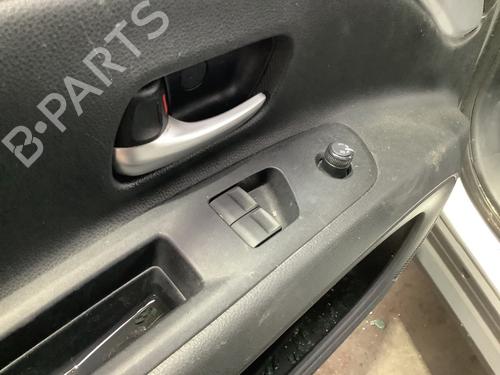 Used Switch TOYOTA AYGO X (_B7_) 1.0 VVT-i (KGB70) (72 hp) 32846491