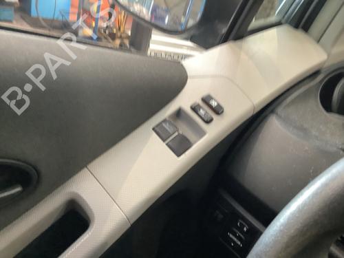 switch-toyota-yaris-_p9_-2005-2006-2007-2008-2009-2010-2011-2012-2013-2014-25214542 main image