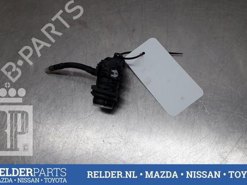 Used Washer pump TOYOTA PRIUS Liftback (_W2_) 1.5 Hybrid (NHW20_, NHW20R) (112 hp) 22157323