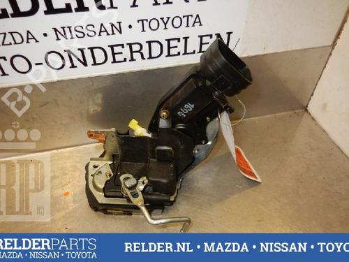 Used Rear right lock TOYOTA COROLLA Liftback (_E11_) 1.4 (ZZE111_, ZZE111R) (97 hp) 22140122