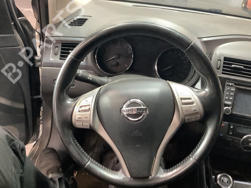 steering-wheel-nissan-pulsar-hatchback-c13-2014-29300178 main image