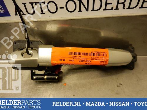 Venstre foran utvendig håndtak TOYOTA COROLLA (_E12_) 1.4 D (NDE120_, NDE120R) (90 hp) 22147590