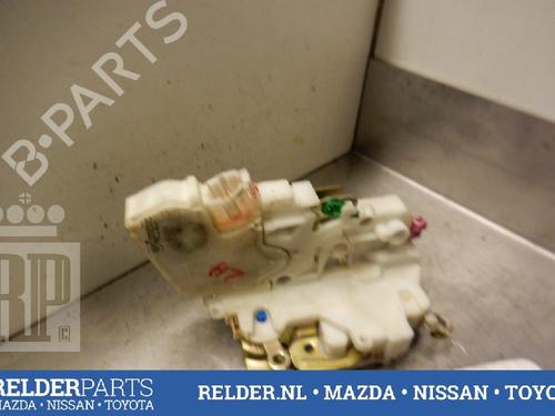 Used Rear left lock NISSAN PICK UP (D22) 2.5 dCi 4WD (133 hp) 22139672