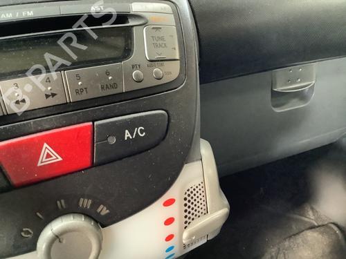Used Switch Switch TOYOTA AYGO (_B1_) 1.0 (KGB10_, KGB10R) (68 hp) 26674320 26674320