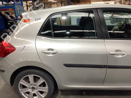 Used Right rear door TOYOTA AURIS (_E15_) 1.6 (ZRE151_, ZRE151R) (124 hp) 29384540