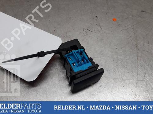Used Switch TOYOTA YARIS (_P13_) 1.3 (NSP130_, NSP130) (99 hp) 22162299