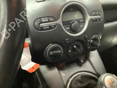 AC-Styringsenhed/Manøvreenhed AC-Styringsenhed/Manøvreenhed MAZDA 2 (DE_, DH_) 1.3 (DE3FS) (86 hp) 33956169 33956169