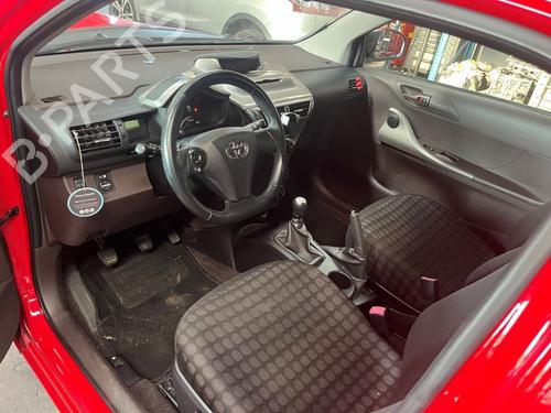 Seat buckle TOYOTA IQ (_J1_) 1.0 (KGJ10_, KGJ10R) | BP22172386I32 