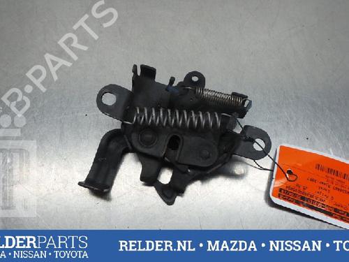 Hood lock TOYOTA YARIS (_P9_) 1.3 VVT-i (SCP90_, SCP90R) | BP22146832C133 