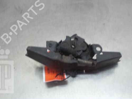Used Hood lock TOYOTA COROLLA Verso (ZER_, ZZE12_, R1_) 1.8 (ZNR11_, ZNR11R) (129 hp) 22153943