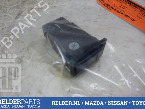 Used Switch TOYOTA AVENSIS (_T25_) 1.8 VVT-i (ZZT251_, ZZT251R) (129 hp) 22162200