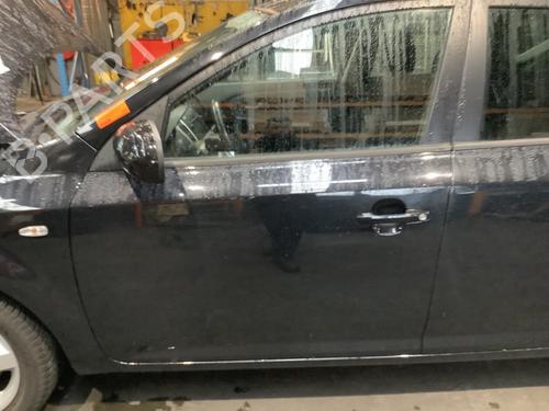 left-front-door-kia-ceed-sw-ed-14-cvvt-2007-2008-2009-2010-2011-2012-22688135 main image