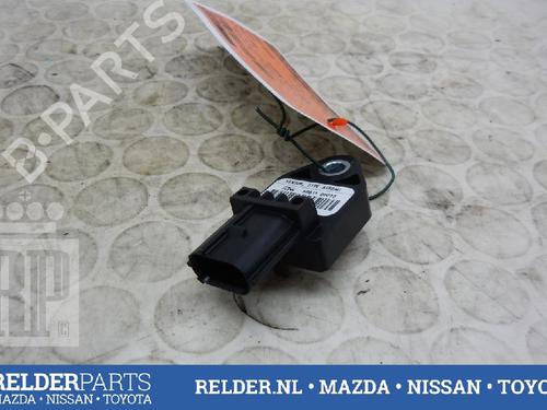 Used Electronic sensor Electronic sensor TOYOTA COROLLA Verso (ZER_, ZZE12_, R1_) 2.0 D-4D (CUR10_, CUR10R) (116 hp) 22146560 22146560