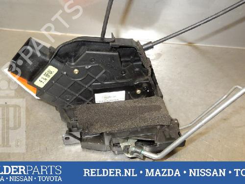 Venstre fortil lås MAZDA 3 Saloon (BK) 1.6 DI Turbo (BK12Y) (109 hp) 22136053
