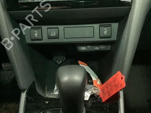 Switch TOYOTA YARIS CROSS (MXP_) 1.5 Hybrid AWD-i (MXPJ16) | BP40443955I30 - Image 2