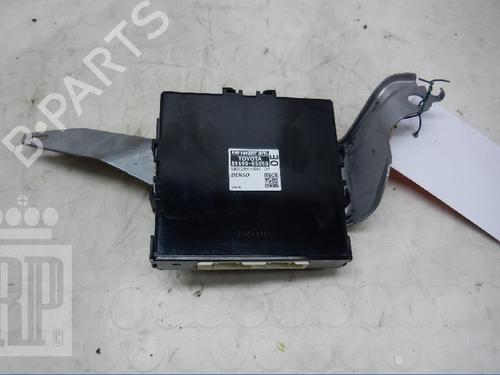 Used Electronic module TOYOTA AVENSIS Estate (_T27_) 2.0 D-4D (ADT270_, ADT270R) (126 hp) 22149579