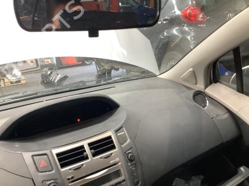 Airbag delantero derecho TOYOTA YARIS (_P9_) 1.33 VVT-i (NSP90_, NSP90R) (100 hp) 30811449