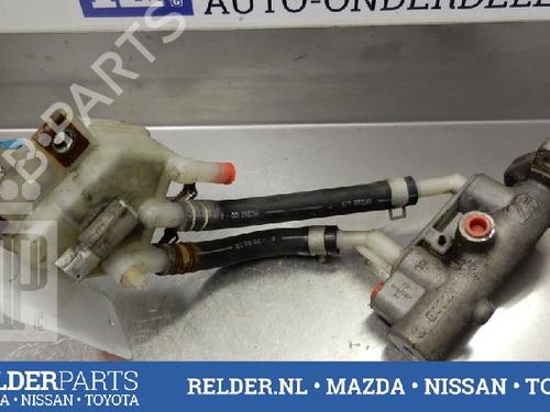 Used Brake master cylinder NISSAN ALMERA TINO (V10) 2.2 dCi (115 hp) 22142290