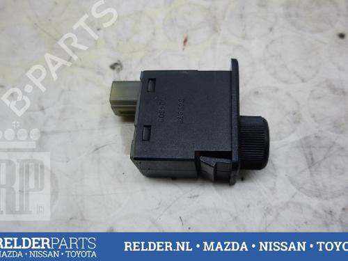 Used Switch NISSAN ALMERA TINO (V10) 1.8 (116 hp) 22148307