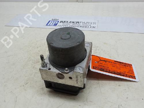 Used ABS pump NISSAN MICRA III (K12) 1.2 16V (65 hp) 22148461