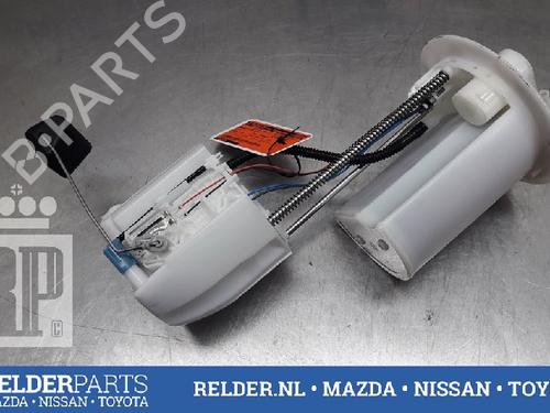 Used Fuel pump TOYOTA YARIS (_P13_) 1.5 Hybrid (NHP130_) (101 hp) 22161330
