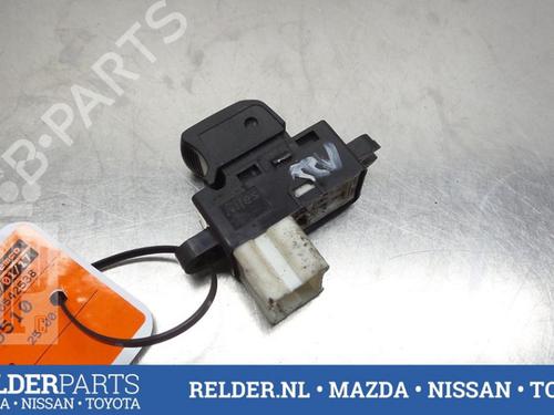 Used Switch NISSAN MICRA IV (K13K, K13KK) 1.2 (80 hp) 22152821