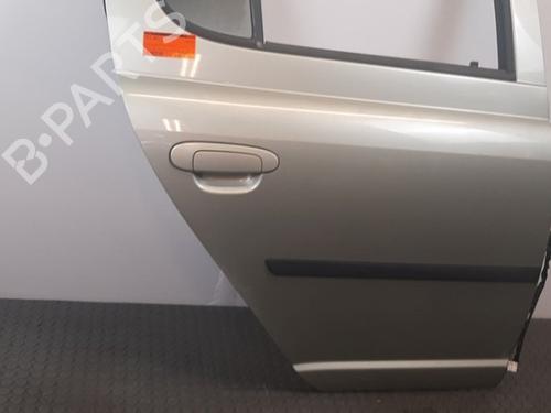 Dør højre bagtil Dør højre bagtil TOYOTA YARIS (_P1_) 1.3 (NCP10, SCP12_) (86 hp) 34432824 34432824