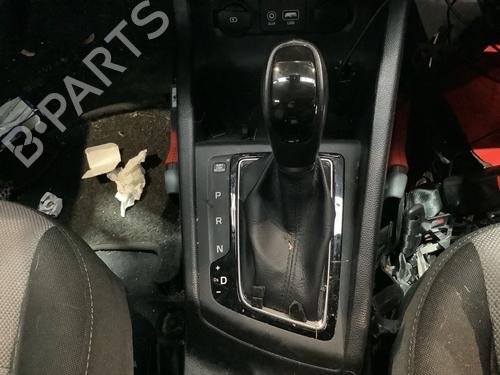 Used Shift knob Shift knob HYUNDAI i20 II (GB, IB) 1.0 T-GDI (101 hp) 32330404 32330404