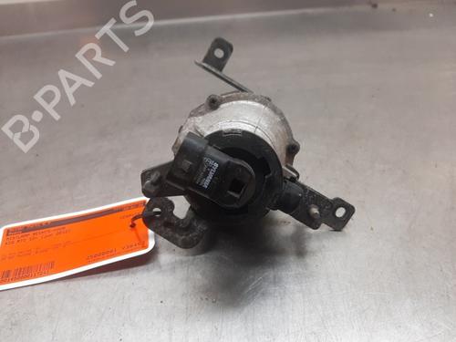 Used Right front fog light KIA RIO III (UB) 1.25 CVVT (86 hp) 23573172