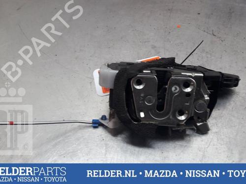 Used Front left lock NISSAN MICRA IV (K13K, K13KK) 1.2 (80 hp) 22162665