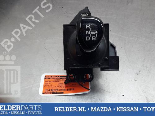 Used Shift knob TOYOTA AURIS Estate (_E18_) 1.8 Hybrid (ZWE186_, ZWE186R, ZWE186H) (136 hp) 22160970