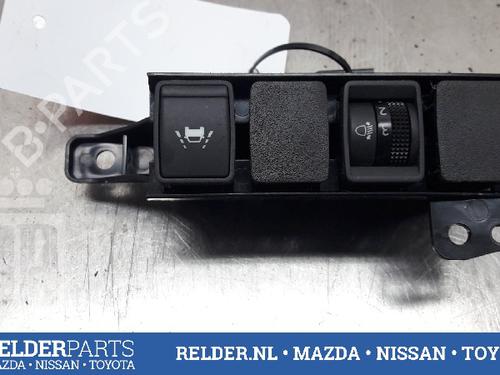 Used Switch NISSAN QASHQAI II SUV (J11, J11_) 1.5 dCi (110 hp) 22159495
