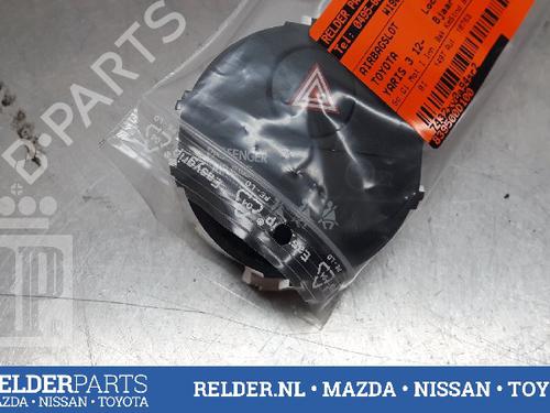 Used Switch TOYOTA YARIS (_P13_) 1.5 Hybrid (NHP130_) (101 hp) 22158765