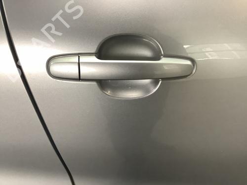 Høyre foran utvendig håndtak TOYOTA AYGO X (_B7_) 1.0 VVT-i (KGB70) (72 hp) 32846544