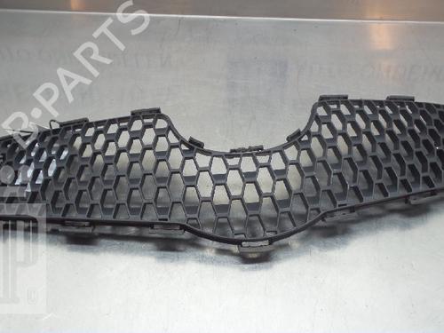 Used Grille TOYOTA YARIS (_P9_) 1.3 VVT-i (SCP90_, SCP90R) (87 hp) 22154863
