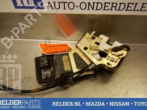 Venstre bak lås MAZDA 2 (DY) 1.4 CD (68 hp) 22141686