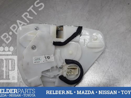 Used Front left lock MAZDA 2 Hatchback (DL, DJ) 1.5 SKYACTIV-G (90 hp) 22160741