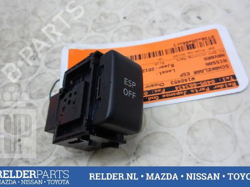 Switch NISSAN NAVARA NP300 (D40) 2.5 dCi 4WD (D40TT, D40T, D40M, D40BB) | BP22147992I30 