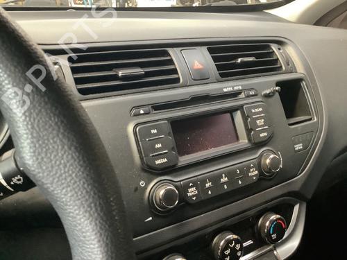 Used Radio Radio KIA RIO III (UB) 1.1 CRDi (75 hp) 33956153 33956153